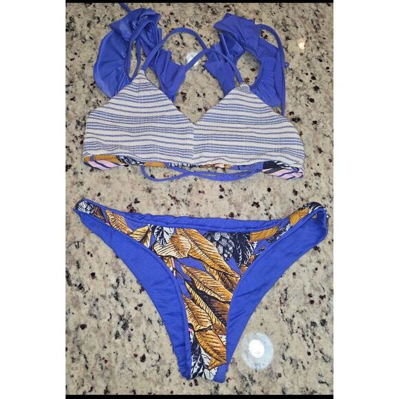 Maaji 3 pieces reversible swim size XS/S tops medium bottoms bikini - Picture 3 of 6